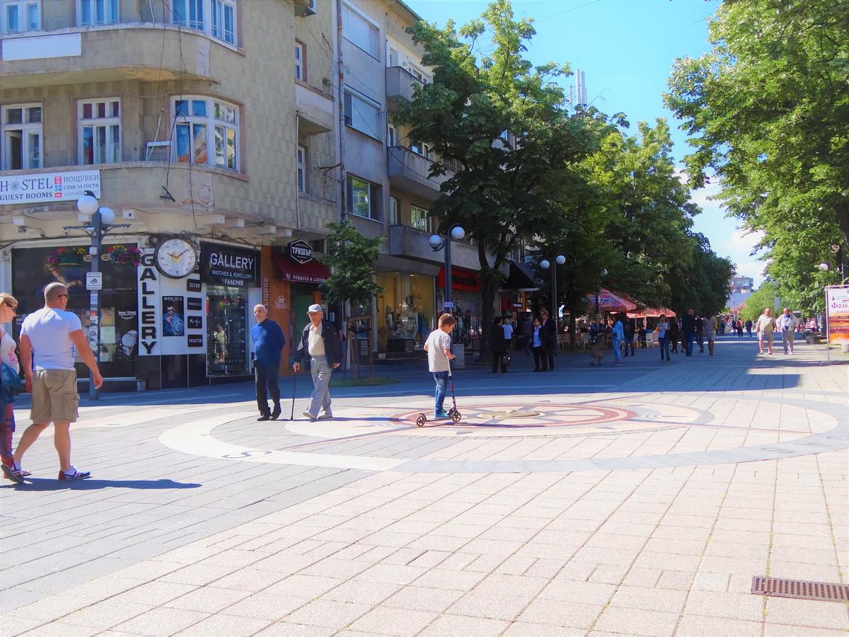 Hostel Compass Burgas Exterior photo